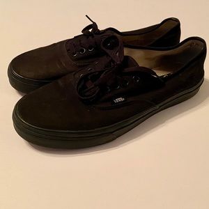 GUC black Vans